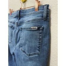 Load image into Gallery viewer, Joe’s Jeans Everybody Stretch Skinny Ankle Jeans