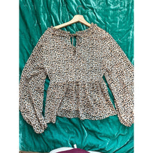 Load image into Gallery viewer, RESALE - River Island Animal Print Blouse Balloon Sleeve sz US6 M Nordstrom ASOS NWOT