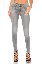 Load image into Gallery viewer, Frame Le Skinny De Jeanne Chambers Grey Skinny Jeans