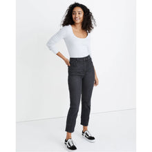 Load image into Gallery viewer, Madewell The Curvy Perfect Vintage Black Jeans