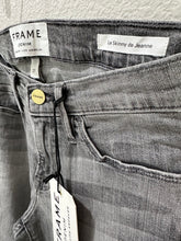 Load image into Gallery viewer, FRAME Le Skinny de Jeanne Chambers Grey Low Rise Skinny Jeans