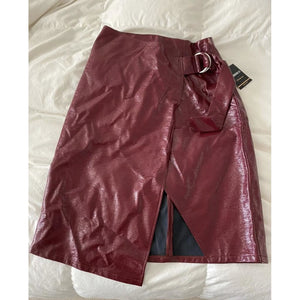 Red leather skirt hot sale forever 21